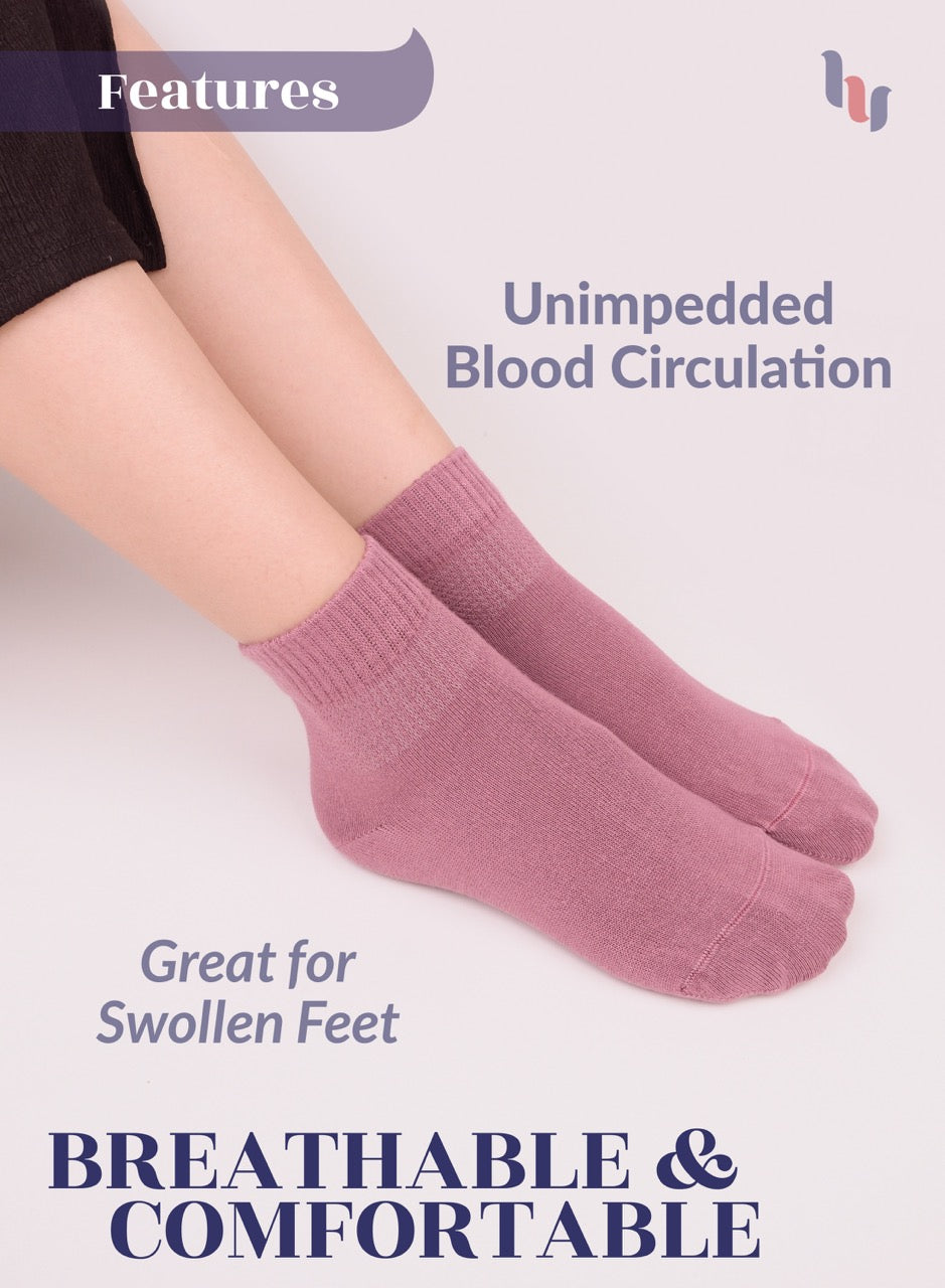 Rose Wood socks worn by a person on a light background with text about blood circulation and comfort.