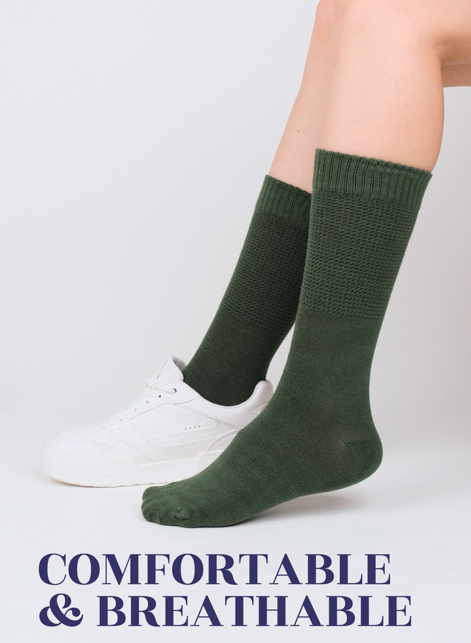 Women's Bamboo Diabetic Crew Thin Socks, 4 Pairs | Army Green