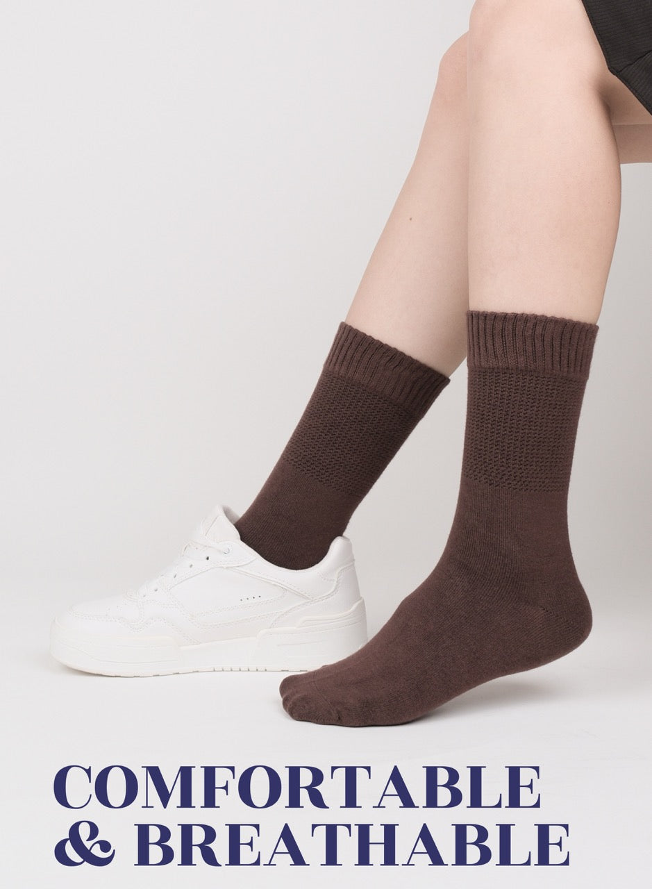 Women's Bamboo Diabetic Crew Thin Socks, 4 Pairs | Brown