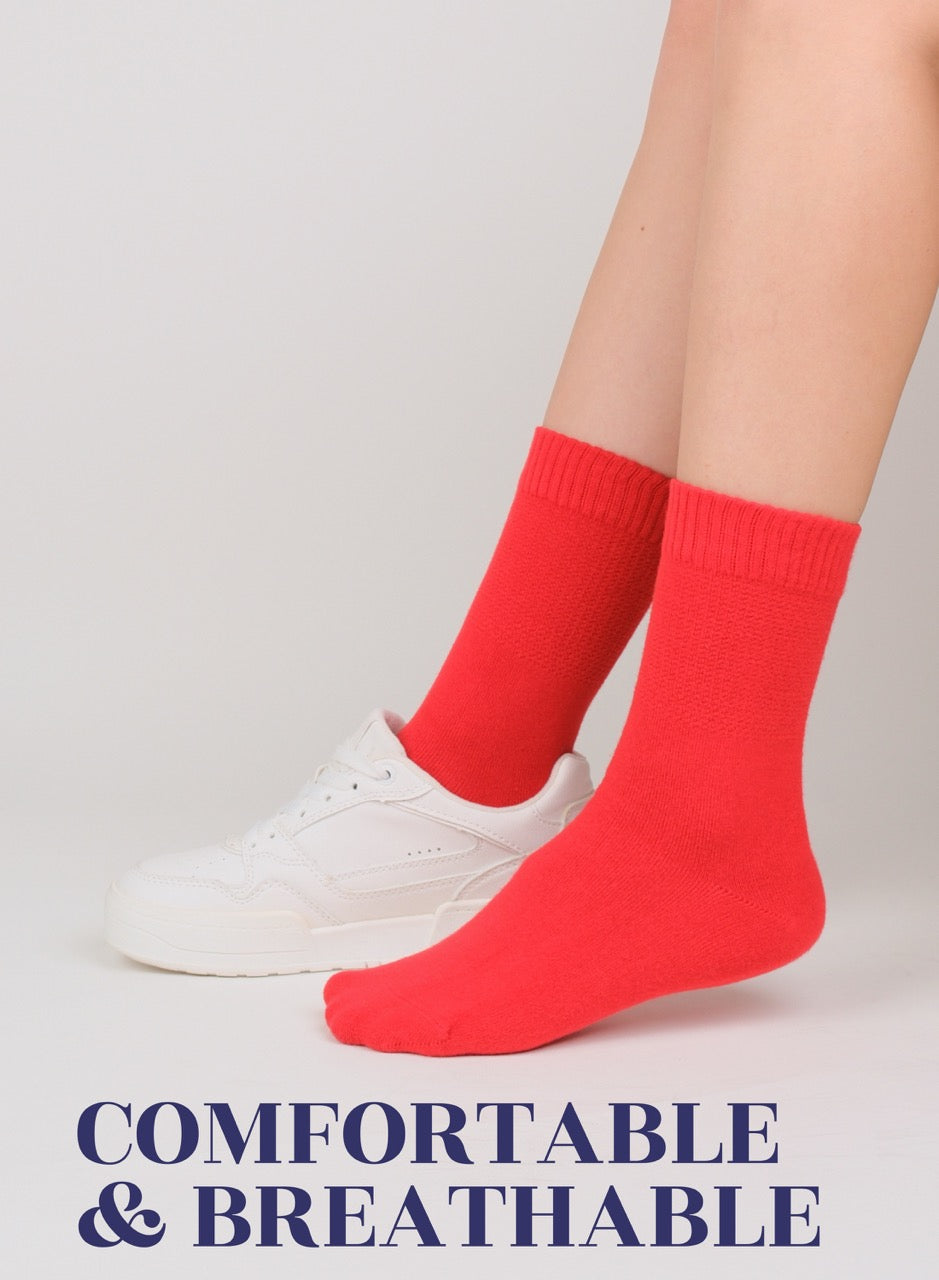 Women's Bamboo Diabetic Crew Thin Socks, 4 Pairs | Red