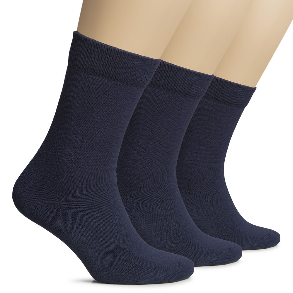 Navy blue women’s thick cotton socks by Hugh Ugoli, combining elegance with warmth and breathable comfort.