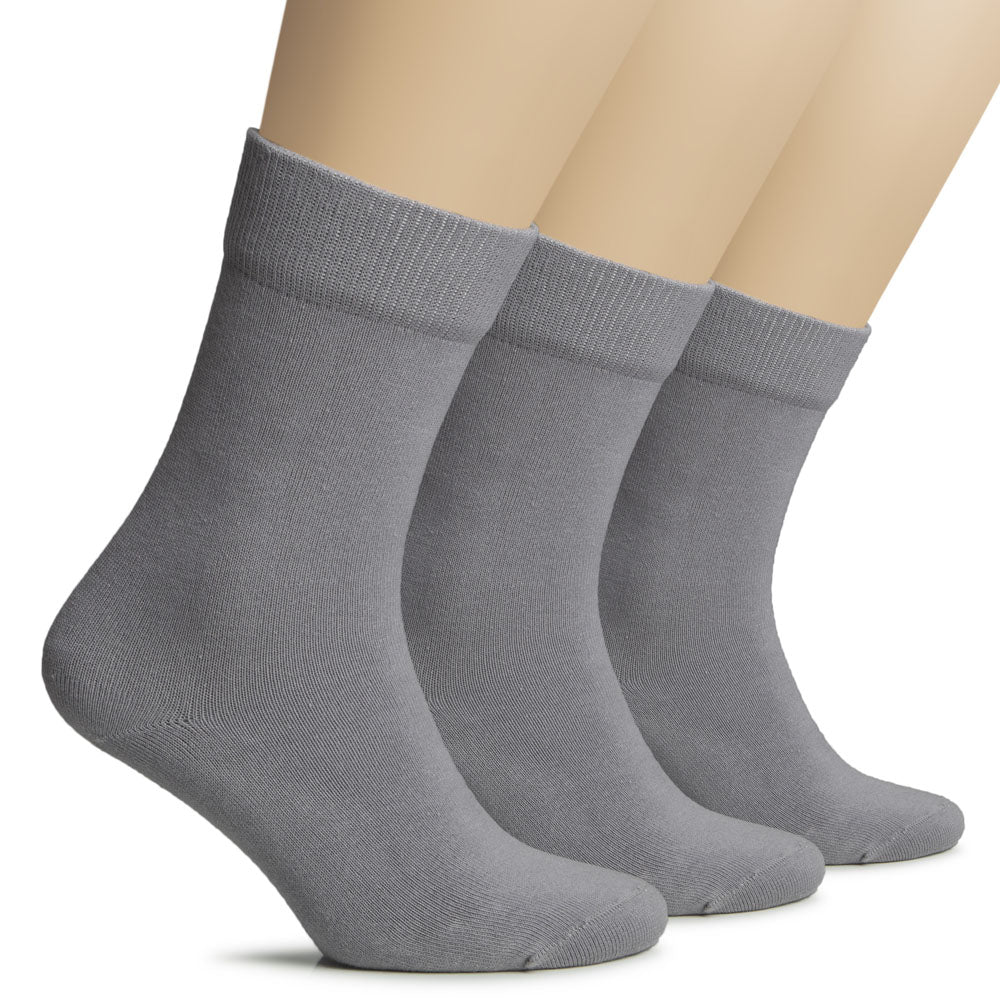 Gray Hugh Ugoli women’s thick cotton socks, soft and breathable design for cold-season comfort.